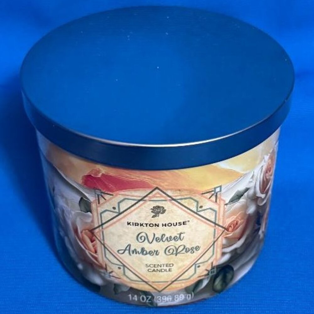 BRAND NEW ~ VELVET AMBER ROSE SCENTED CANDLE ~ 3 WICK ~ 14 OZ ~ SMELLS AMAZING!! - Picture 3 of 7
